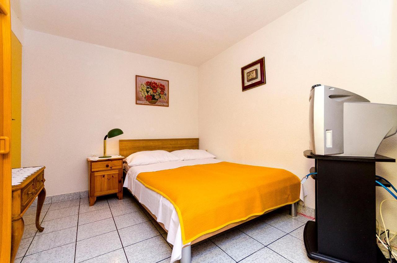 Apartments Marijana Trogir Exteriör bild